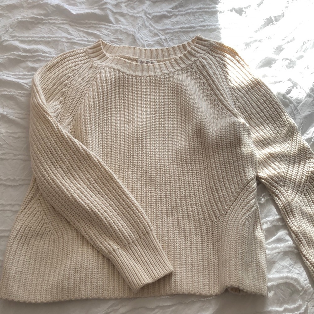 Gap white sweater